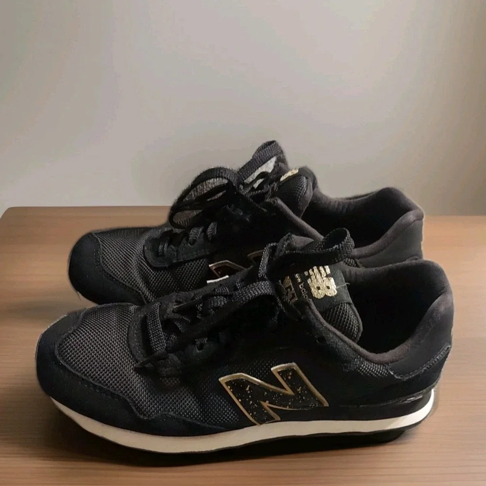 New Balance 515 Black w/ gold speckle Casual Sneakers WL515HRB Women's Size 6.5B